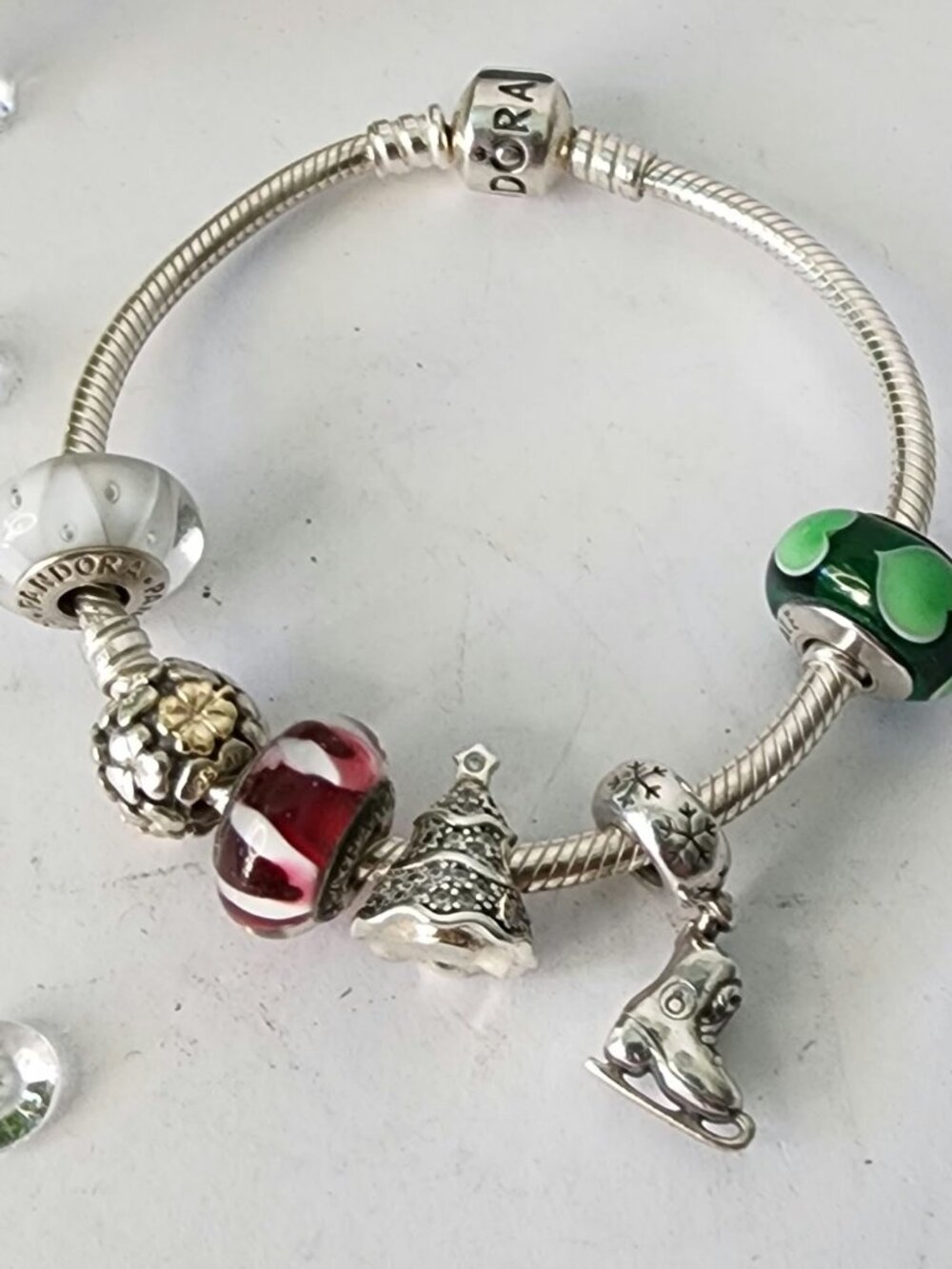 PANDORA Christmas Charm Bracelet – Skating Around the Christmas Tree